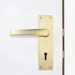 Straight Pattern Polished Brass Door Handle Pack - 80mm Sashlock - tradefit - 5