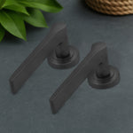 Tapera Matt Black Lever on Rose Door Handle Kit - 64mm Latch - tradefit - 8