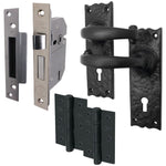 Black Iron Lever Door Handles on Backplate Traditional Canterbury Pattern 5 Lever Lock Pack - 150 x 47mm - 65mm Lock & 76mm Hinge - Black Antique Iron - tradefit - 1