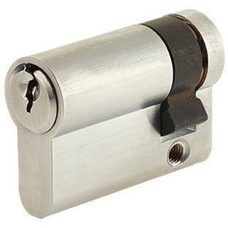 Euro Single Cylinder Lock - 40mm - Satin Chrome - Keyed to Differ - tradefit - Featured Image